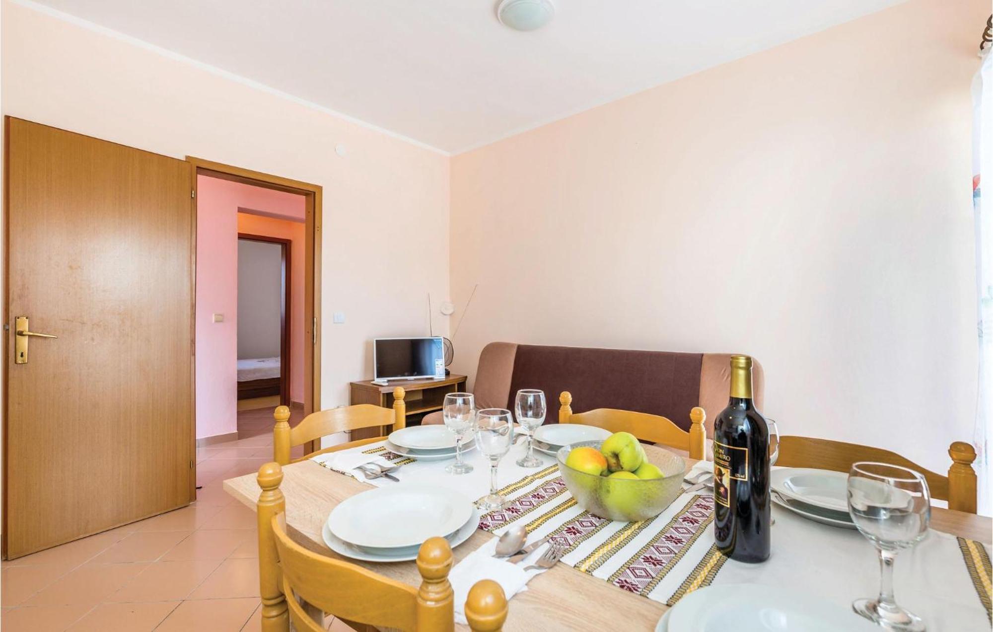 Nice Apartment In Matulji With Kitchen Exteriér fotografie